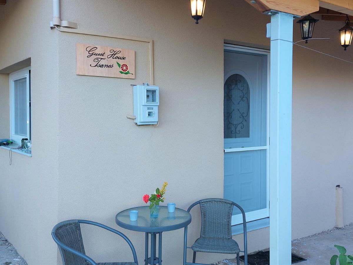 Guest House Tsanes Pinakokhorion المظهر الخارجي الصورة